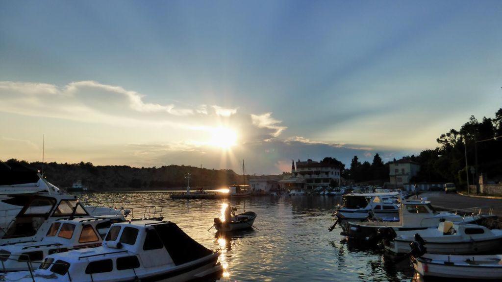 Apartment Jasna B Omišalj Δωμάτιο φωτογραφία